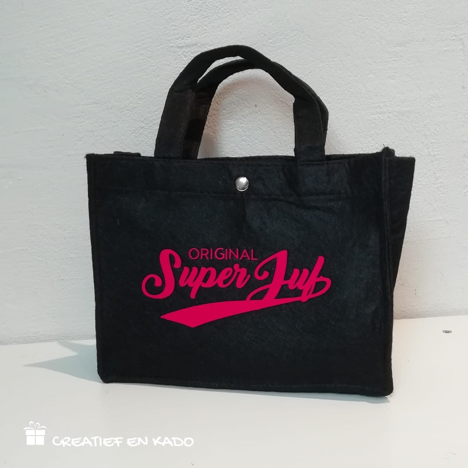 vilten tas original superjuf, vilten tas zwart, cadeau juf