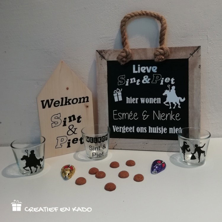 krijtbord Sinterklaas, Lieve Sint & Piet hier wonen namen vergeet ons huisje niet