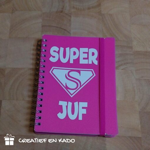 notitieboekje roze superjuf