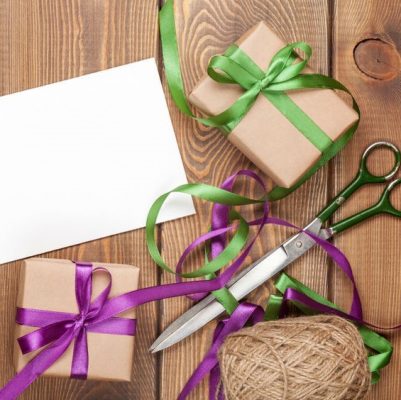 cadeau inpakken, inpakken materialen, diy inpakken, cadeau zakjes, cadeau stickers, originele inpaktips