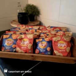 zakje chips naturel, zakje chips paprika, snoep trakteren, chips trakteren, sfeerbeeld
