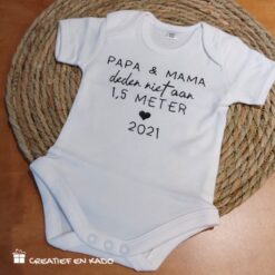 romper papa en mama deden niet aan 1,5 meter 2021, romper corona 2021