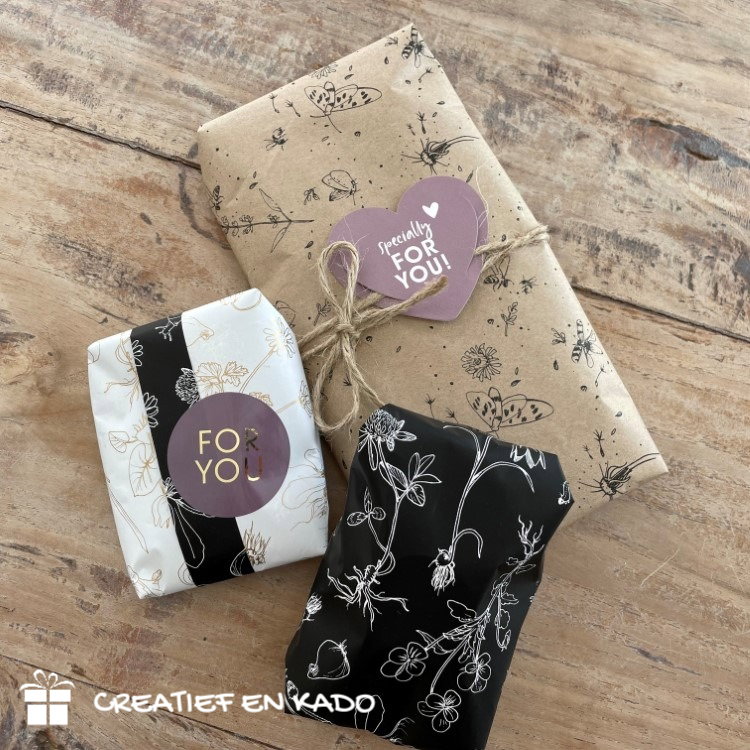 Inpakpapier solid ground, inpakpapier flying fortune, kadolabel for you, sticker for you, inpakken, inpakinspiratie