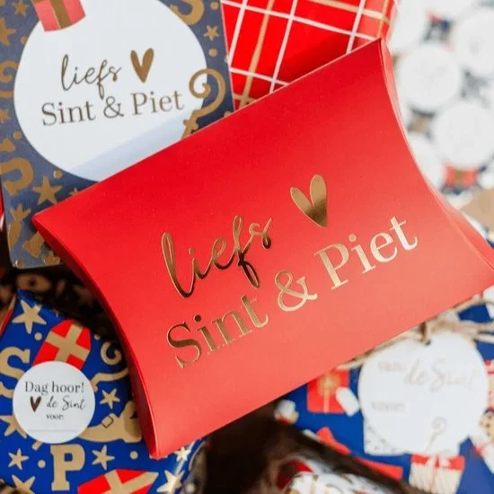 gondeldoosje liefst sint en piet rood, inpakken, sfeerbeeld