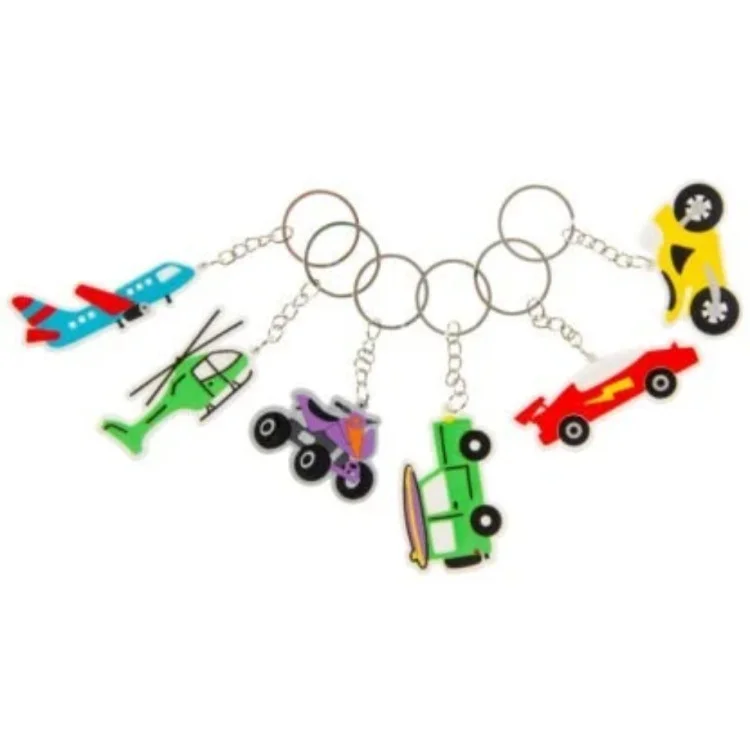 Sleutelhangers voertuigen met vliegtuig, helikopter, quad, jeep, raceauto en motor als traktatie